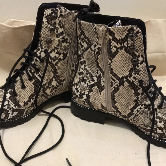 Snake print boots with Rhinestones - Picture 6 of 8